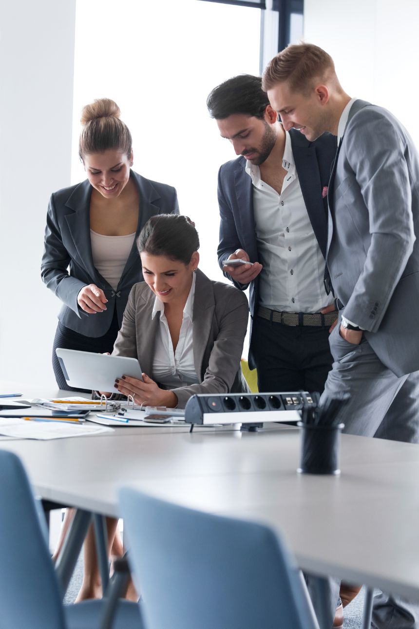 staff uniforms in uae
