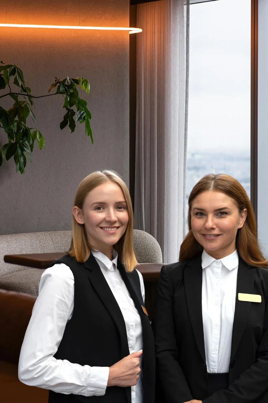 hotel uniform supplier in dubai